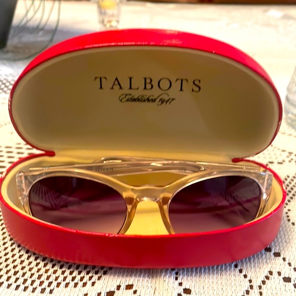 Talbots sunglasses - Picture 1 of 4